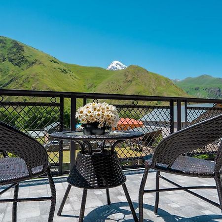 Travel Inn Kazbegi Екстер'єр фото