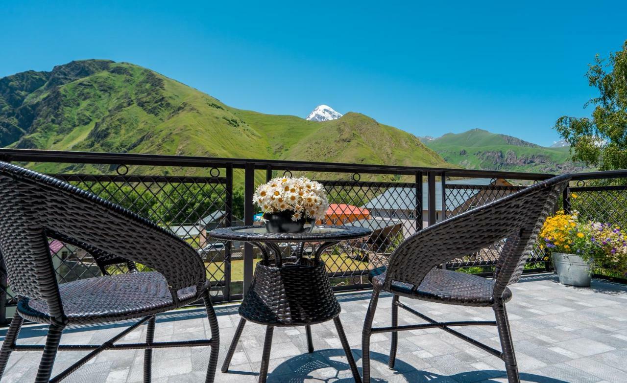 Travel Inn Kazbegi Екстер'єр фото