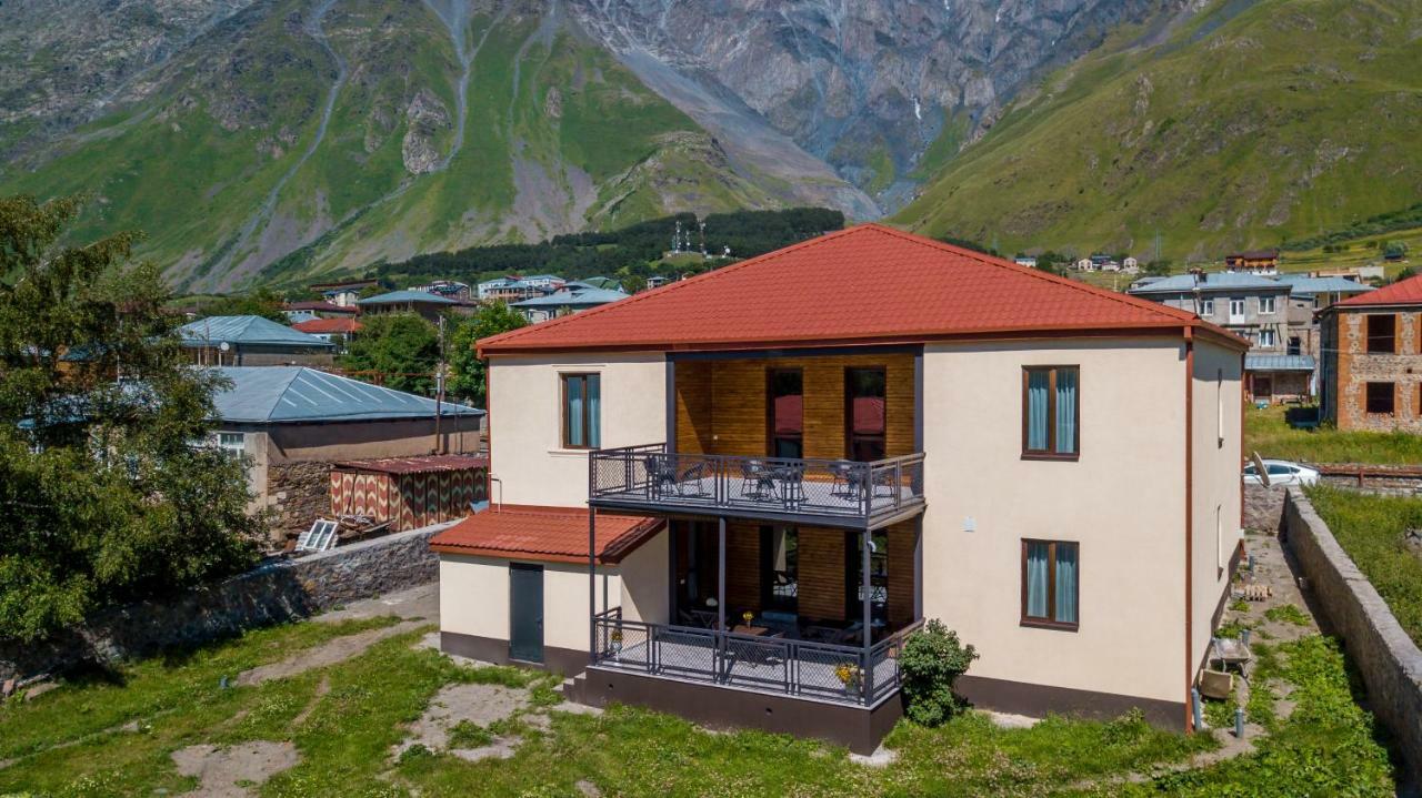 Travel Inn Kazbegi Екстер'єр фото