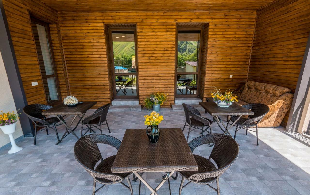 Travel Inn Kazbegi Екстер'єр фото