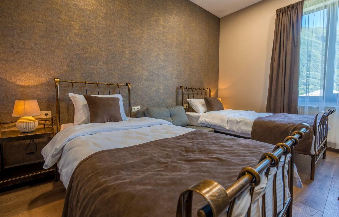 Travel Inn Kazbegi Екстер'єр фото